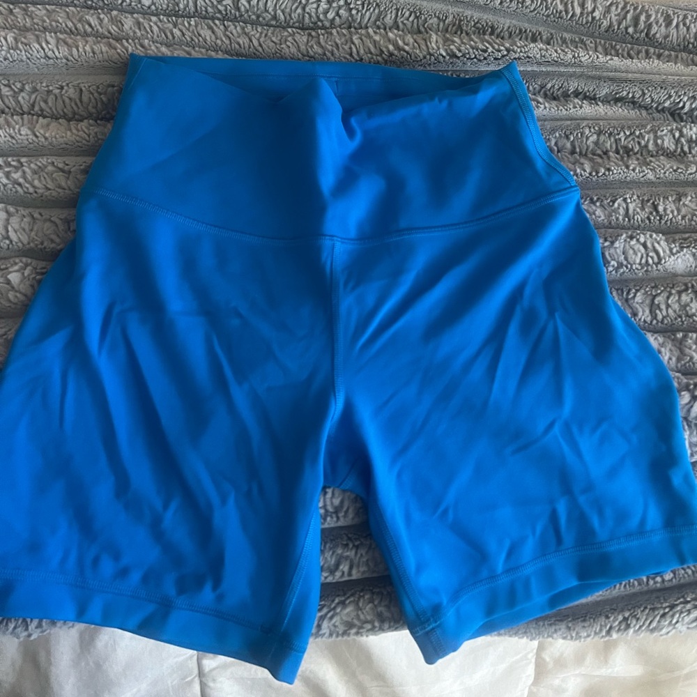 Lululemon Wunder Train shorts 6’